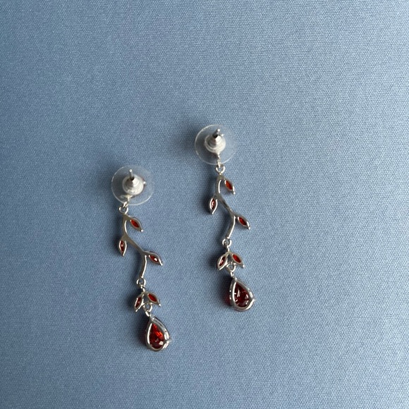 Ruby-red long earrings - CZ and sterling silver - Picture 2 of 2